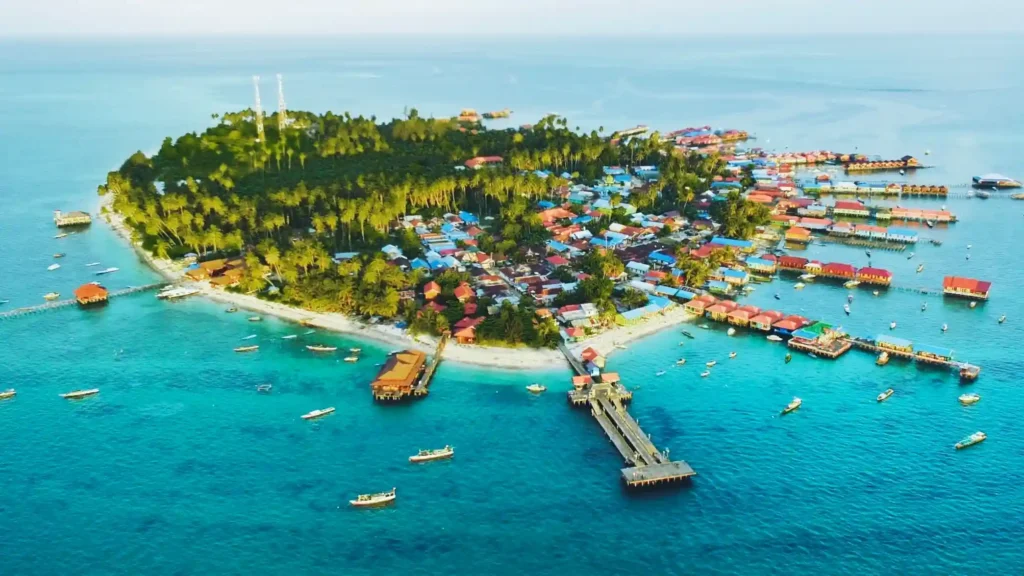 Pulau Derawan | Derawan Tour | IndonesiaJuara Trip
