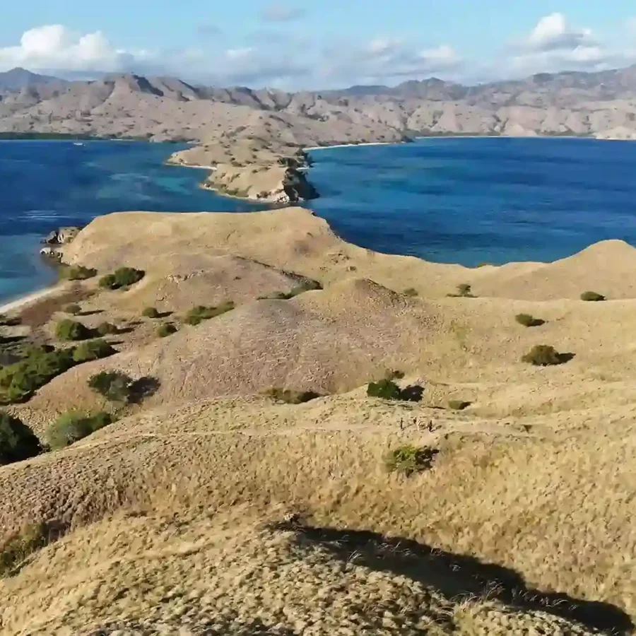 Gili Lawa Labuan Bajo | Labuan Bajo Tour | IndonesiaJuara Trip