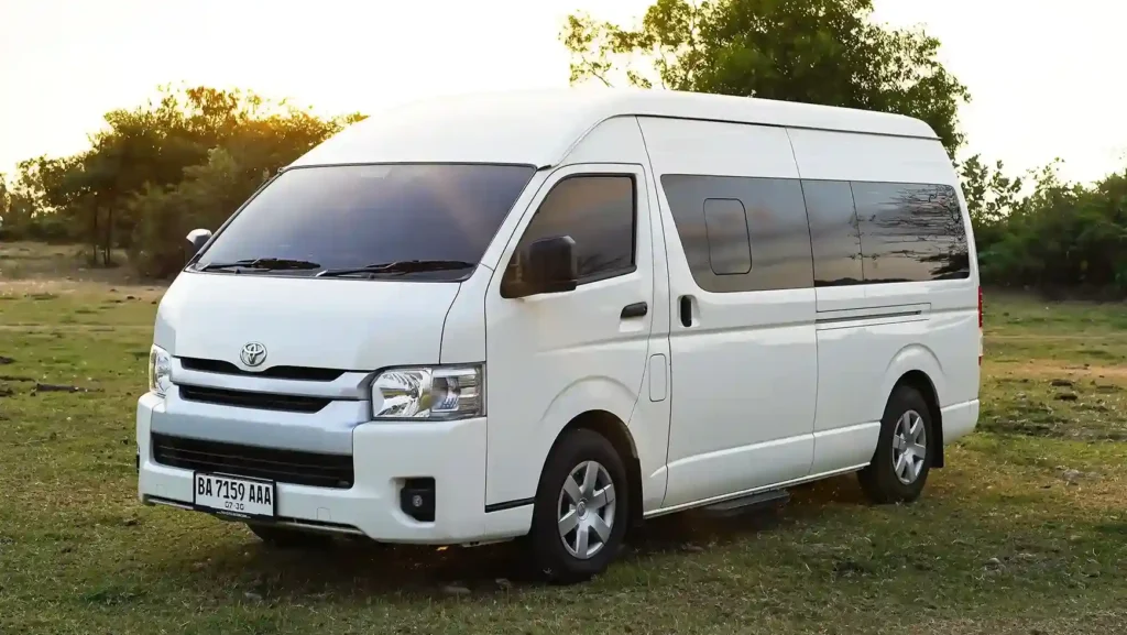 Sewa Hiace Labuan Bajo | IndonesiaJuara Trip