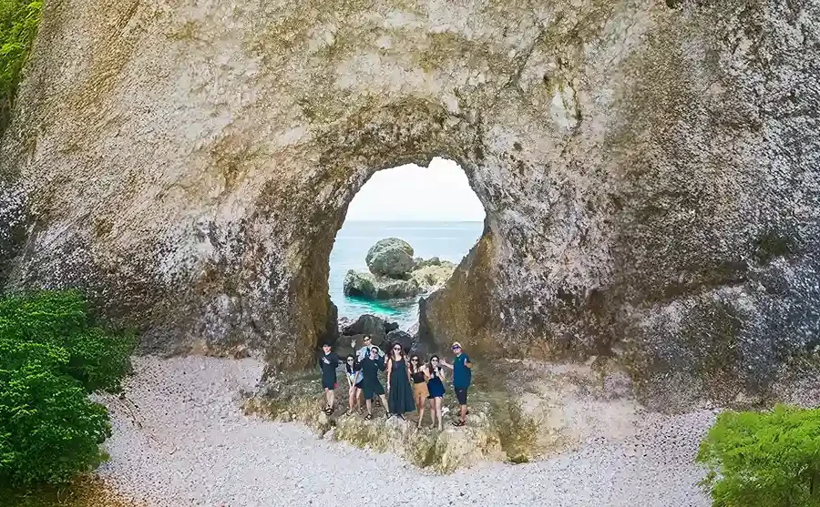 Pantai Batu Gundul Luwuk Banggai | Luwuk Banggai Tour | IndonesiaJuara Trip