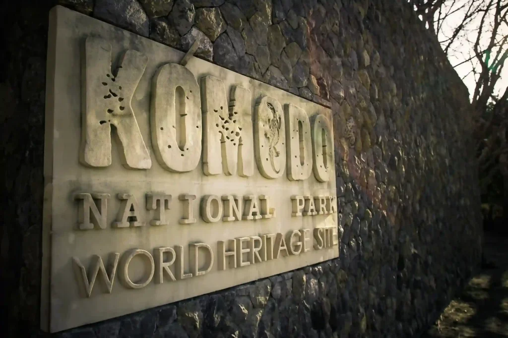 Taman Nasional Komodo | Labuan Bajo Tour | IndonesiaJuara Trip